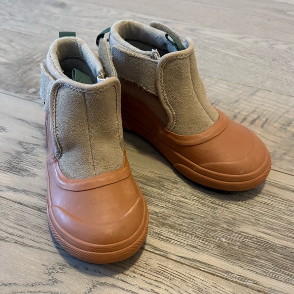 Vans Other - Vans Kids Tan and Brown Adventure Boots